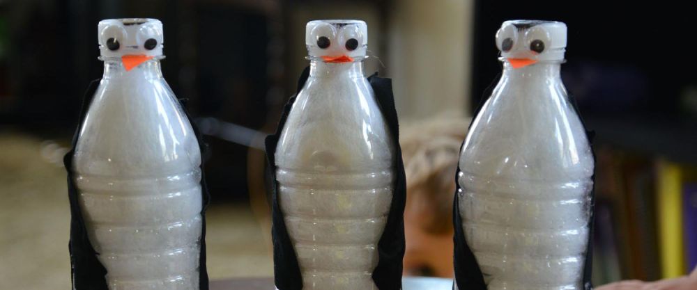 Pinguins van plastic flessen